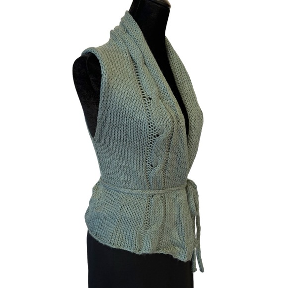 Gem Fox Grey Green Hand Knit Sweater Vest XS - Picture 4 of 9